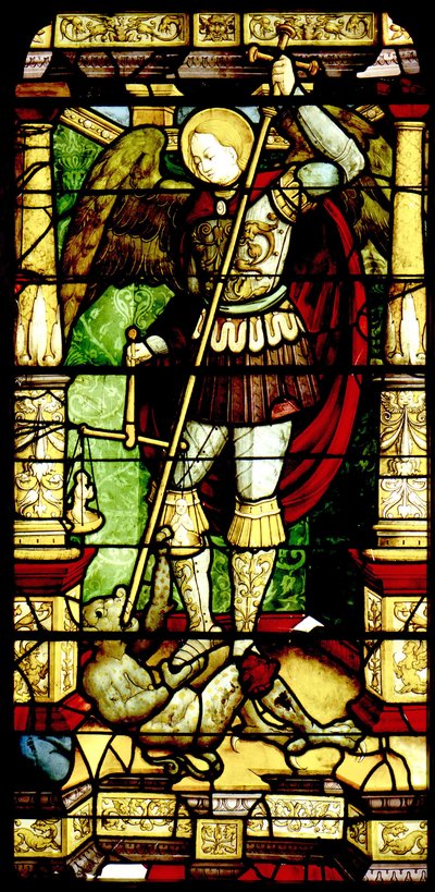 Vidriera con San Miguel pesando almas de Antonio da Pandino